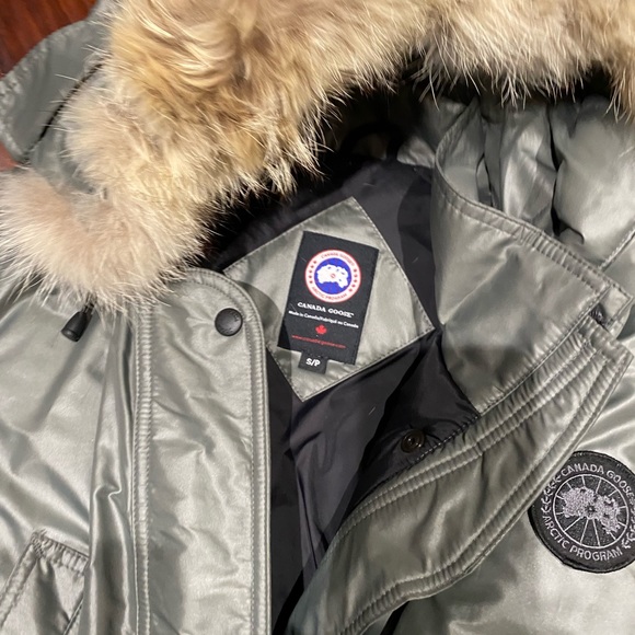 CANADA GOOSE DOWN FILLED JACKET - Picture 5 of 5